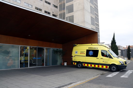 An ambulance outside Joan XXIII Hospital in Tarragona