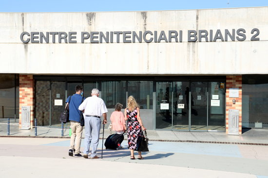 Façade of Brians 2 prison in June 2020