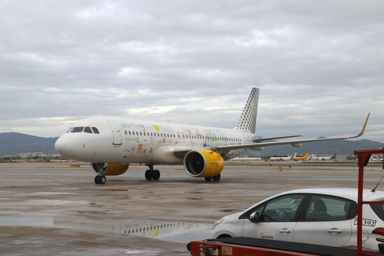 A Vueling aircraft at Barcelona airport on November 10, 2021