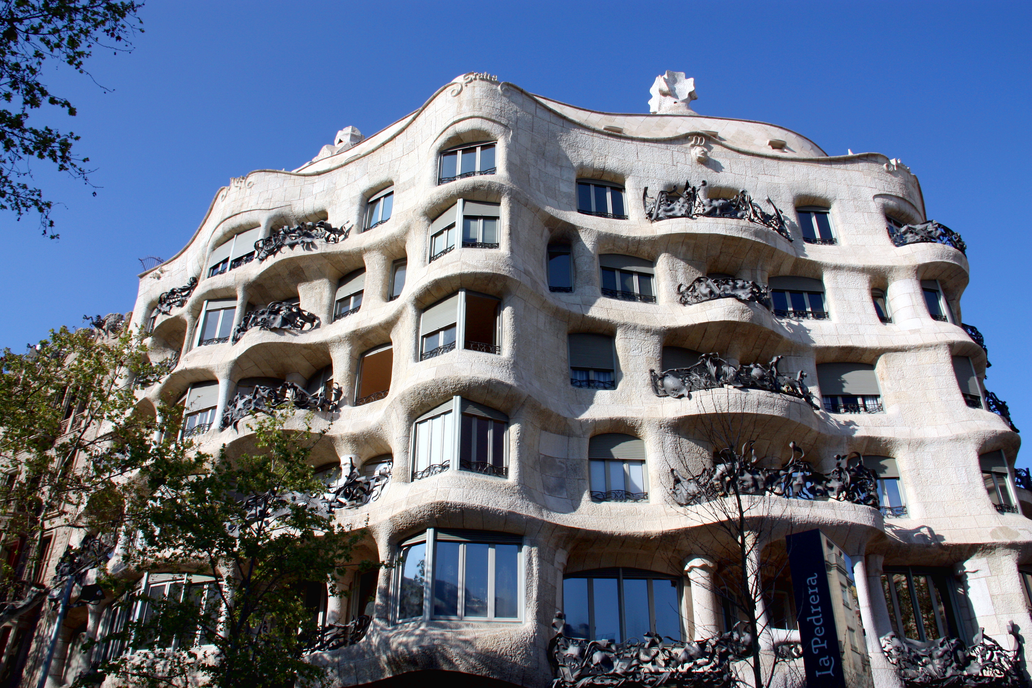 Outdoor layout of La Pedrera - Casa Milà