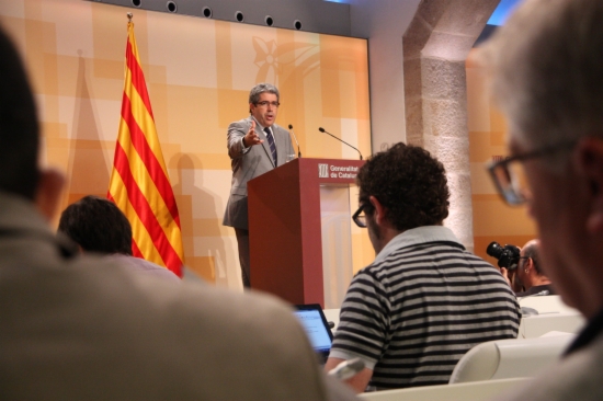 The Catalan Presidency Minister and Spokesperson, Francesc Homs, presenting the local government law (by R. Garrido)