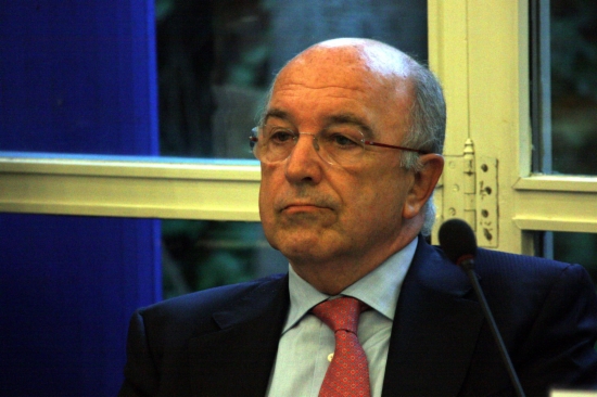 The Vice President of the European Commission, the Spaniard Joaquín Almunia, in Barcelona on Monday (by J. R. Torné)
