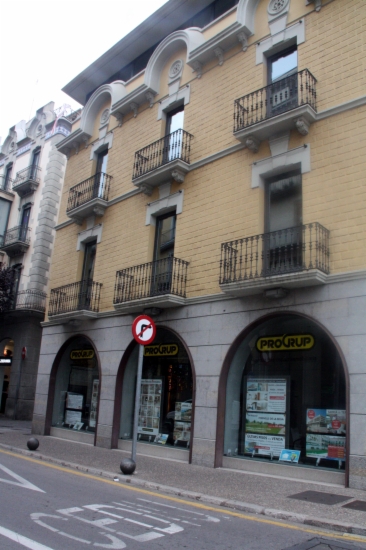 A real estate company in Girona that shut down business in October, laying off 40 people (by T. Tàpia)