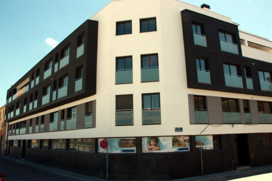 New flats on sale in Mollerussa, a town near Lleida, in western Catalonia (by O. Bosch)