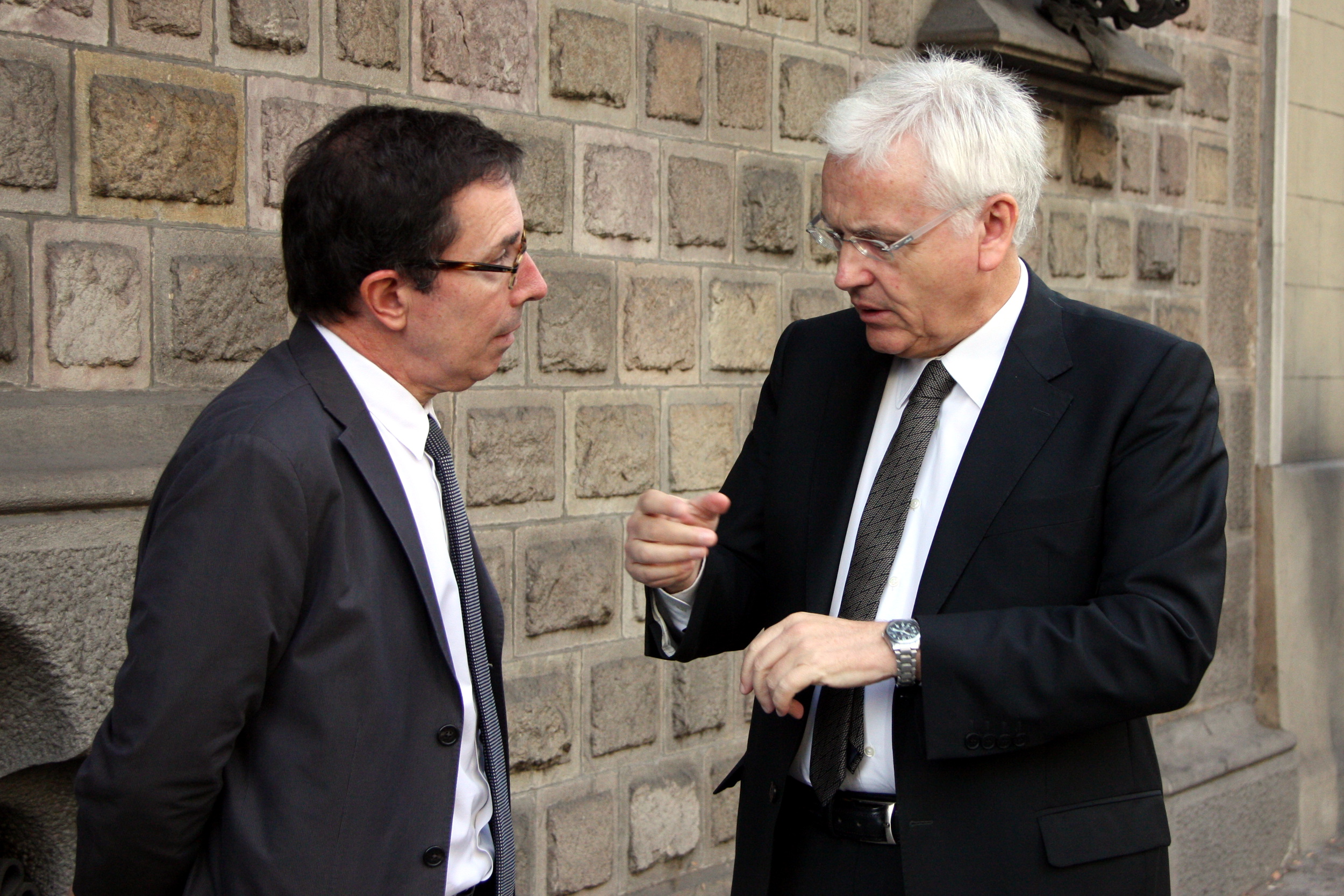 The director of the Institut Ramon Llull, Alex Susanna, and the Catalan Minister for Culture, Ferran Mascarell (by ACN)