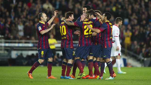 Barça players celeberating a goal against Rayo Vallecano at the Spanish League (by FC Barcelona)