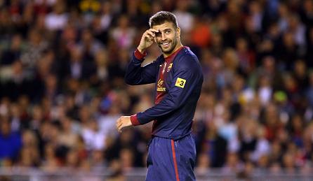 Gerard Piqué signs a new contract to stay until 2019 (by FC Barcelona)