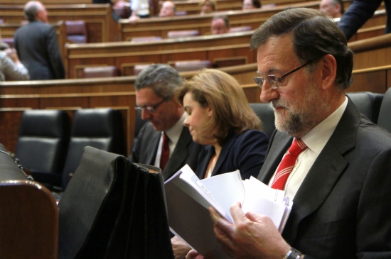 Mariano Rajoy at the Spanish Parliament during a government control session (by La Moncloa)