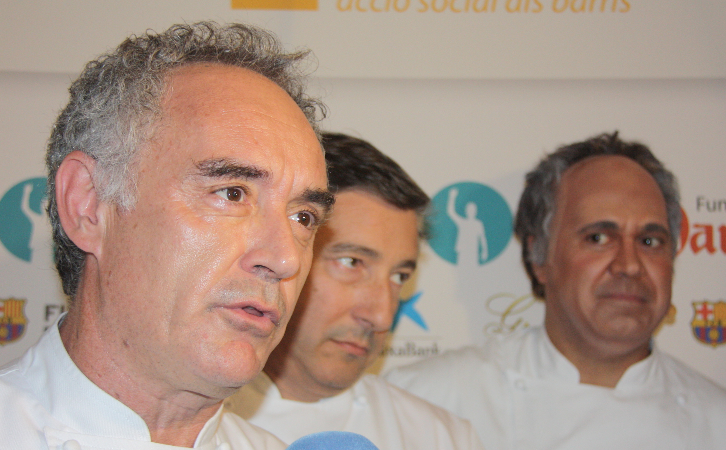 Catalan chef Ferran Adrià, with chef Joan Roca and actor Cesc Casanovas (by ACN)