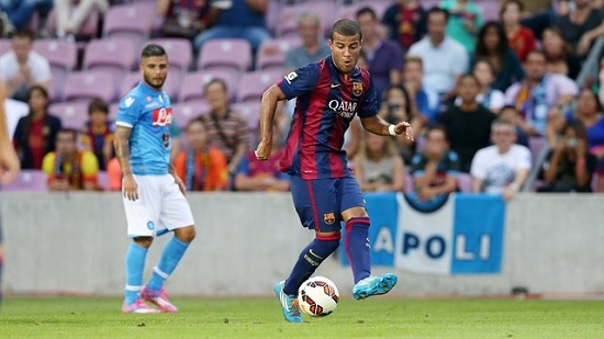 Rafinha playing against Napoli (by FC Barcelona)