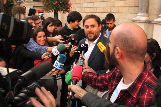The ERC's leader, Oriol Junqueras, after meeting with the President of the Catalan Government, Artur Mas (by T. Cuartiella)