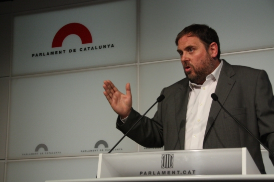 The ERC leader, Oriol Junqueras, at the Catalan Parliament's press conference room on Tuesday (by T Cuartiella)