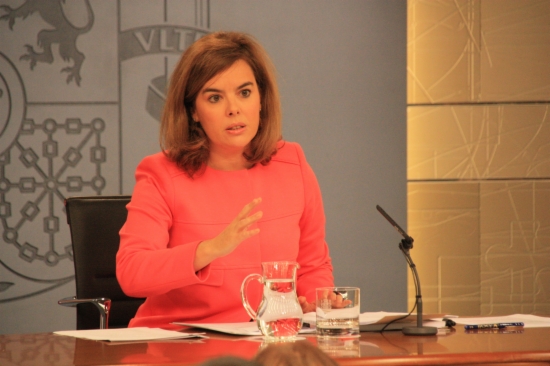 The Spanish Deputy PM, Soraya Saénz de Santamaría, announcing the appeal (by R. Pi de Cabanyes)