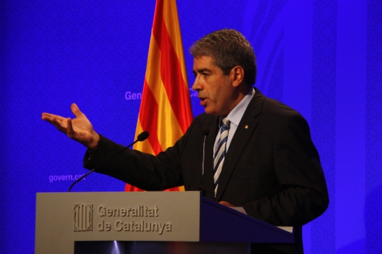 The Catalan Government's Spokesperson and Minister for the Presidency, Francesc Homs, announcing the complaint (by N. Julià)