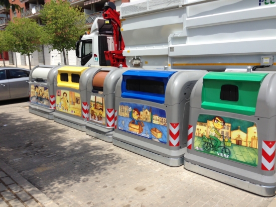 Recycling bins in Mollerussa, a town near Lleida, in western Catalonia (by ACN)