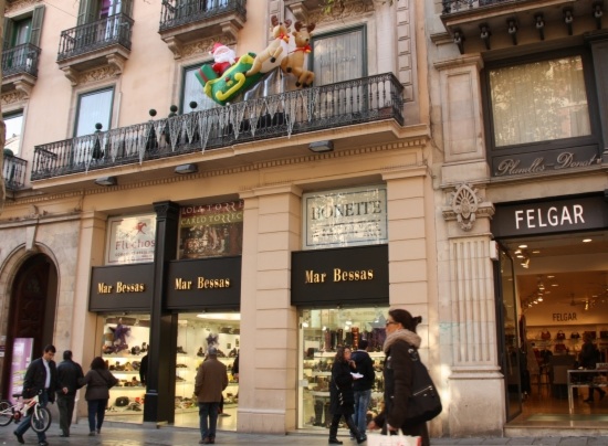 Shops in Barcelona's city centre (by J. Pérez)