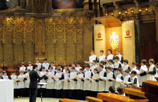 The Escolania de Montserrat Choir, singing in the Abbey's Basilica (by Abadia de Montserrat / ACN)