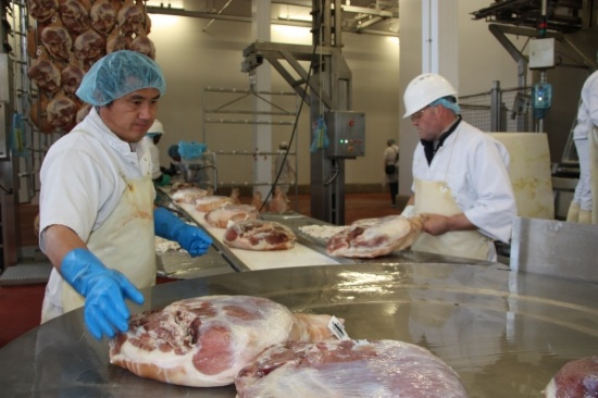 A Catalan company producing hams (by ACN)