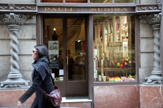 Subirà's candle shop in Barcelona's Gothic Quarter (by B. Fuentes)
