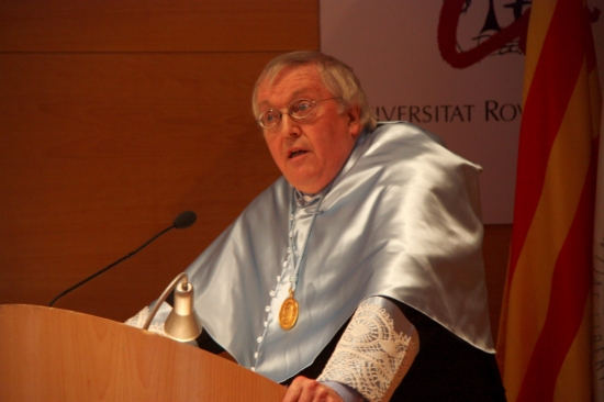 Paul Preston's acceptance speech after his honourary doctorate from the Rovira i Virgili University (by ACN)