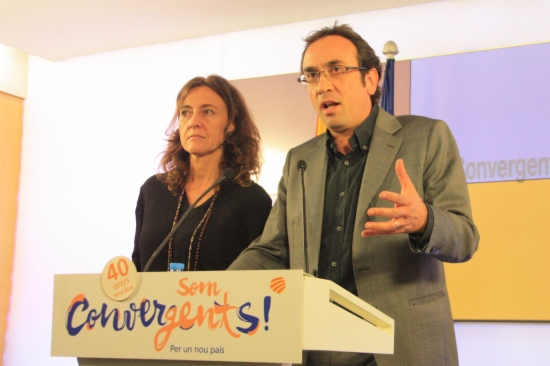 Josep Rull and Mercè Conesa on Thursday, annoucing the CiU is splitting up (by A. Moldes)