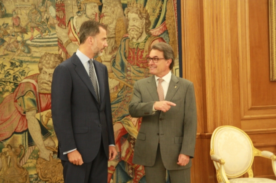 The King of Spain, Felipe VI (left), and the Catalan President, Artur Mas (right), on Friday at La Zarzuela Palace (by ACN)