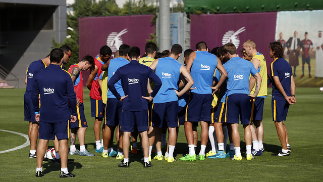 Barça squad training before the Spanish Super Cup final match (by FC Barcelona)