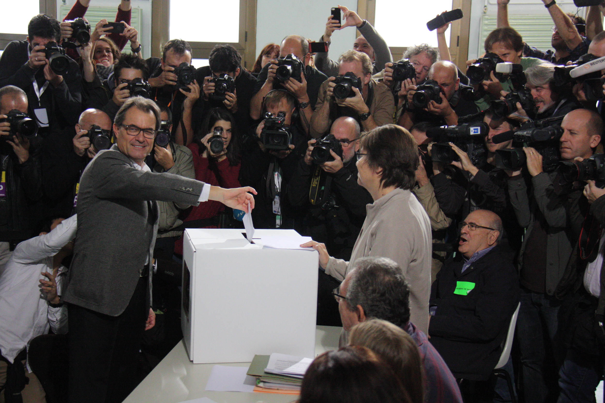 President Mas voting at 9N non-binding and symbolic referendum in 2014 (by ACN)