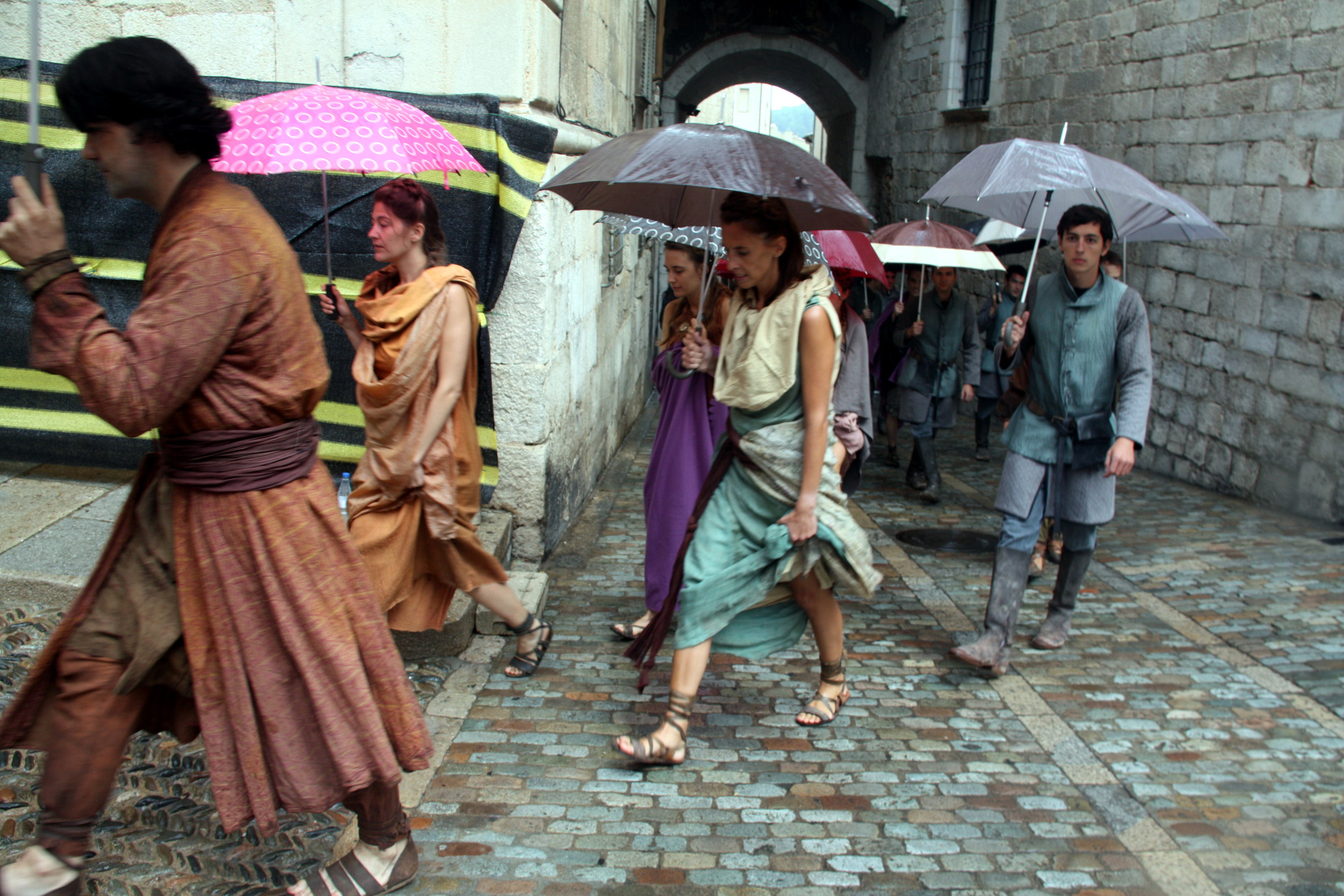 Actors from 'Game of Thrones' ready for the shooting in Girona (by ACN)