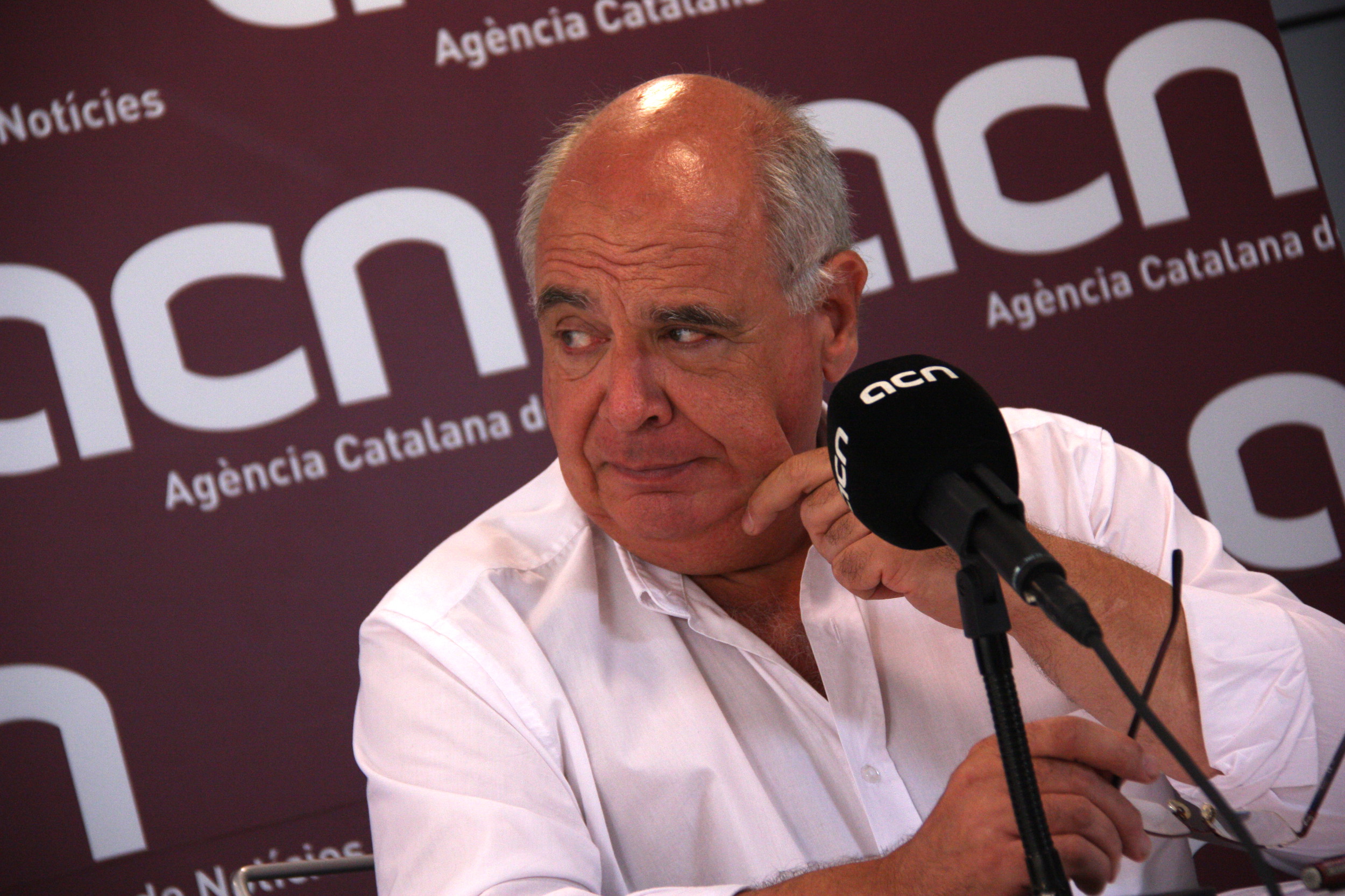 'Catalunya Sí que es Pot's candidate, Lluís Rabell, at a press conference at CNA 