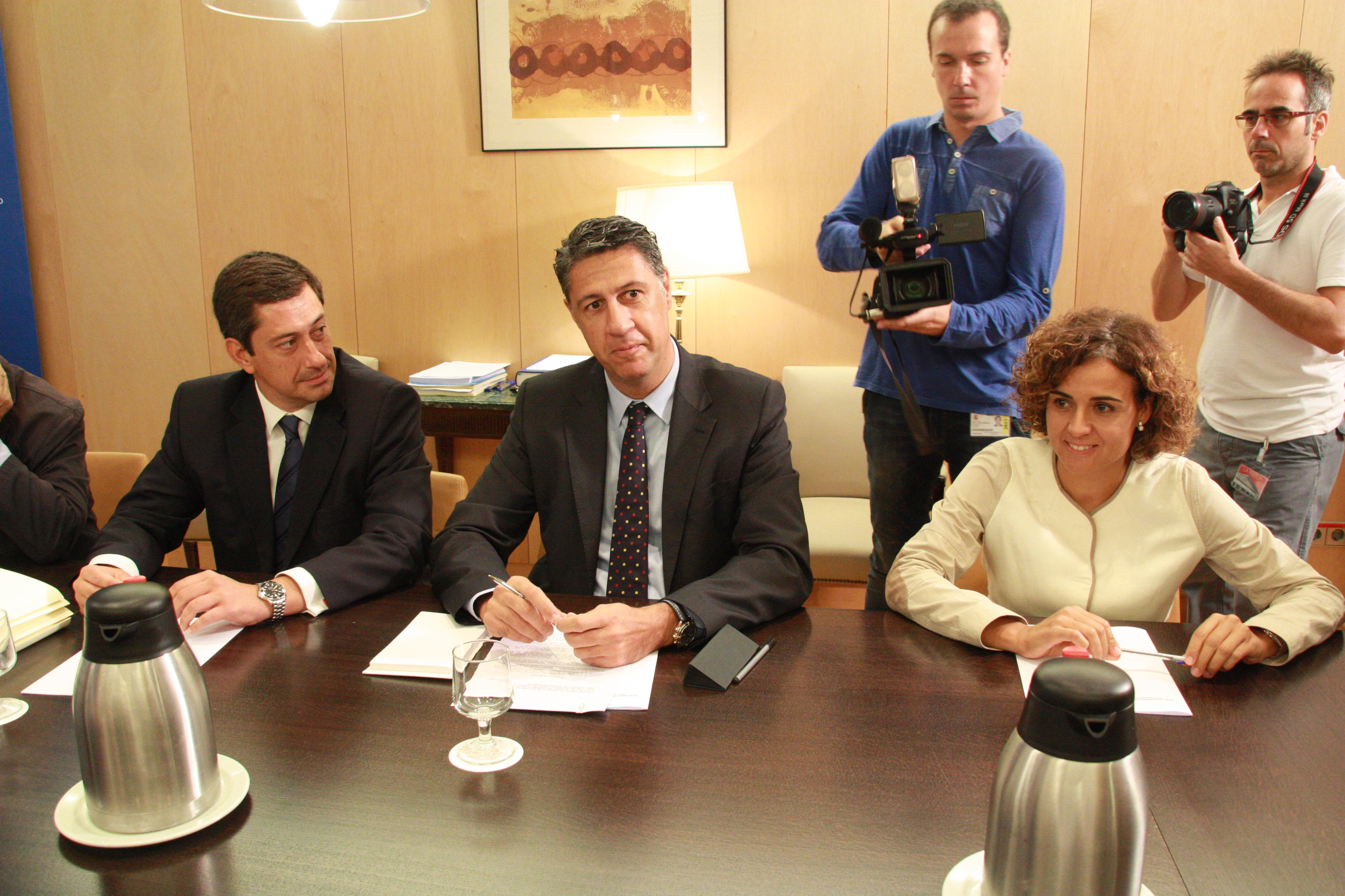 PP's candidate for Catalan elections, Xavier Garcia Albiol, presented a reform to be able to suspend Mas from office