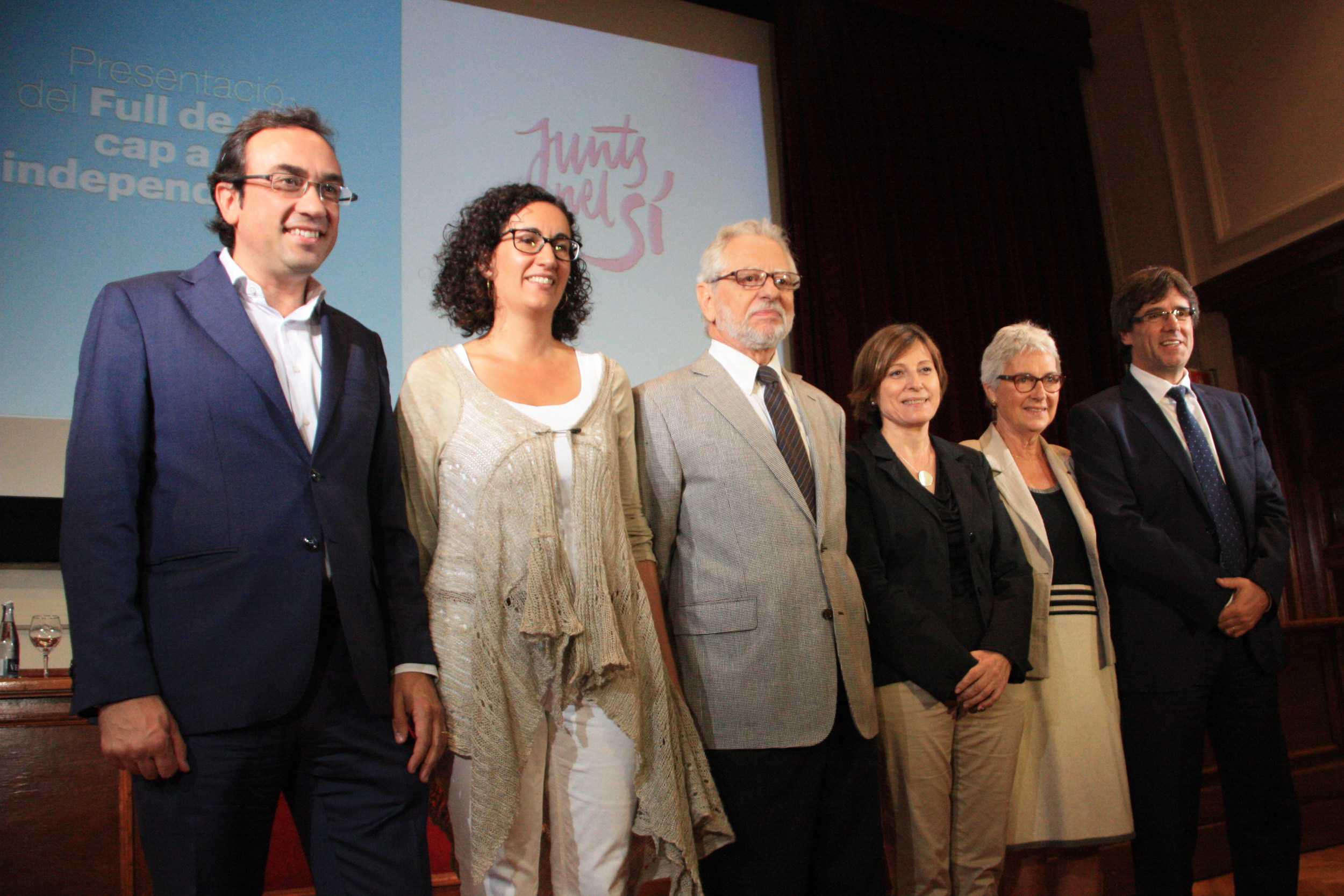 Pro-independence unitary list 'Junts Pel Sí' presented its roadmap towards independence
