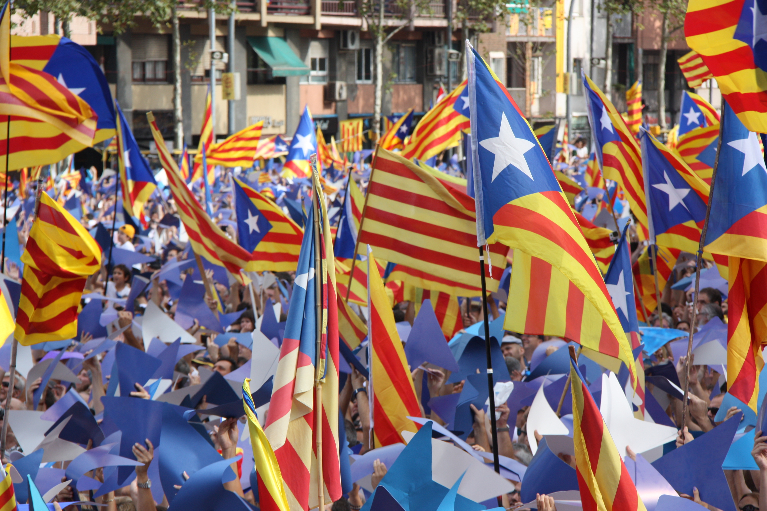 Pro-independence flags during 'Via Lliure' rally on last Catalonia's National Day (by ACN)