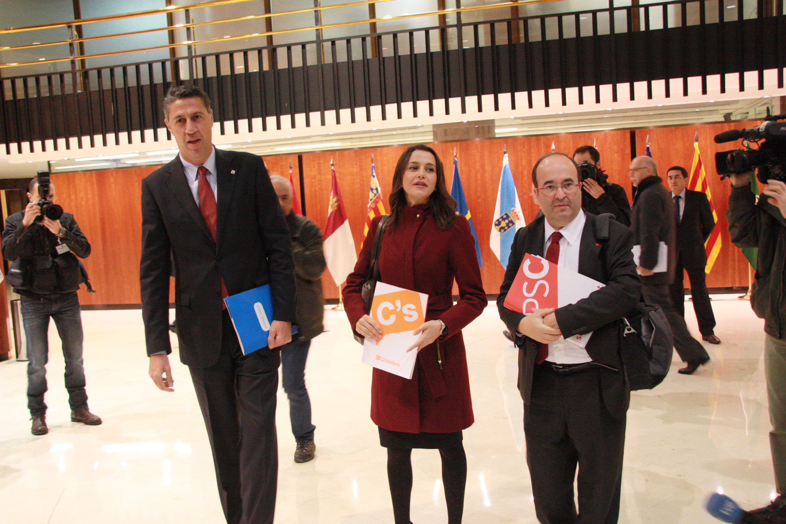 PPC's leader, Xavier García Albiol, Ciutadans' leader, Inés Arrimadas and PSC's leader Miquel Iceta, presenting their appeals to Spanish Constitutional Court (by ACN)
