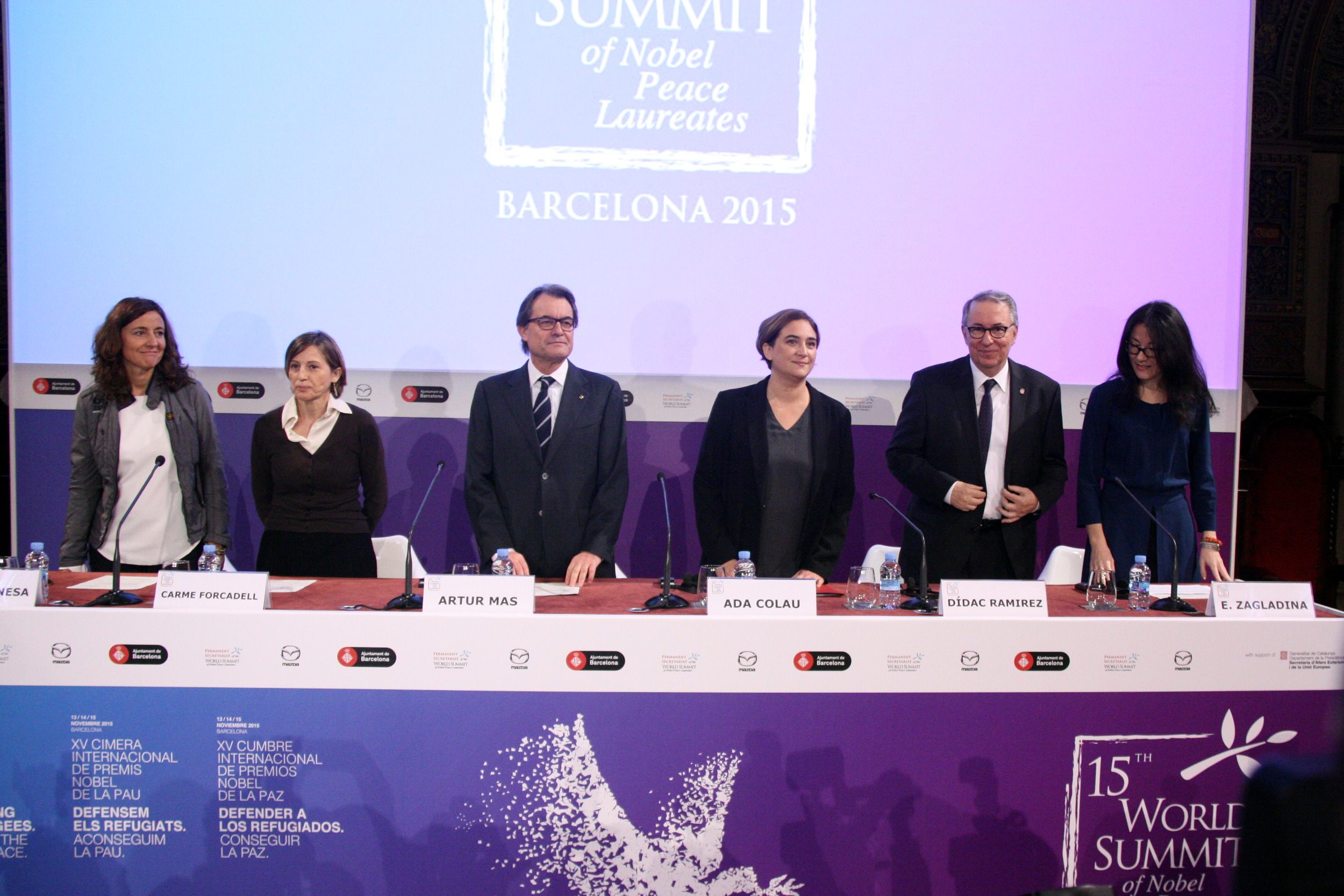 Image of the 15th World Summit of Nobel Peace Laureates' opening session in Barcelona, with current Catalan President, Artur Mas and Barcelona's Mayor, Ada Colau on the centre (by ACN)