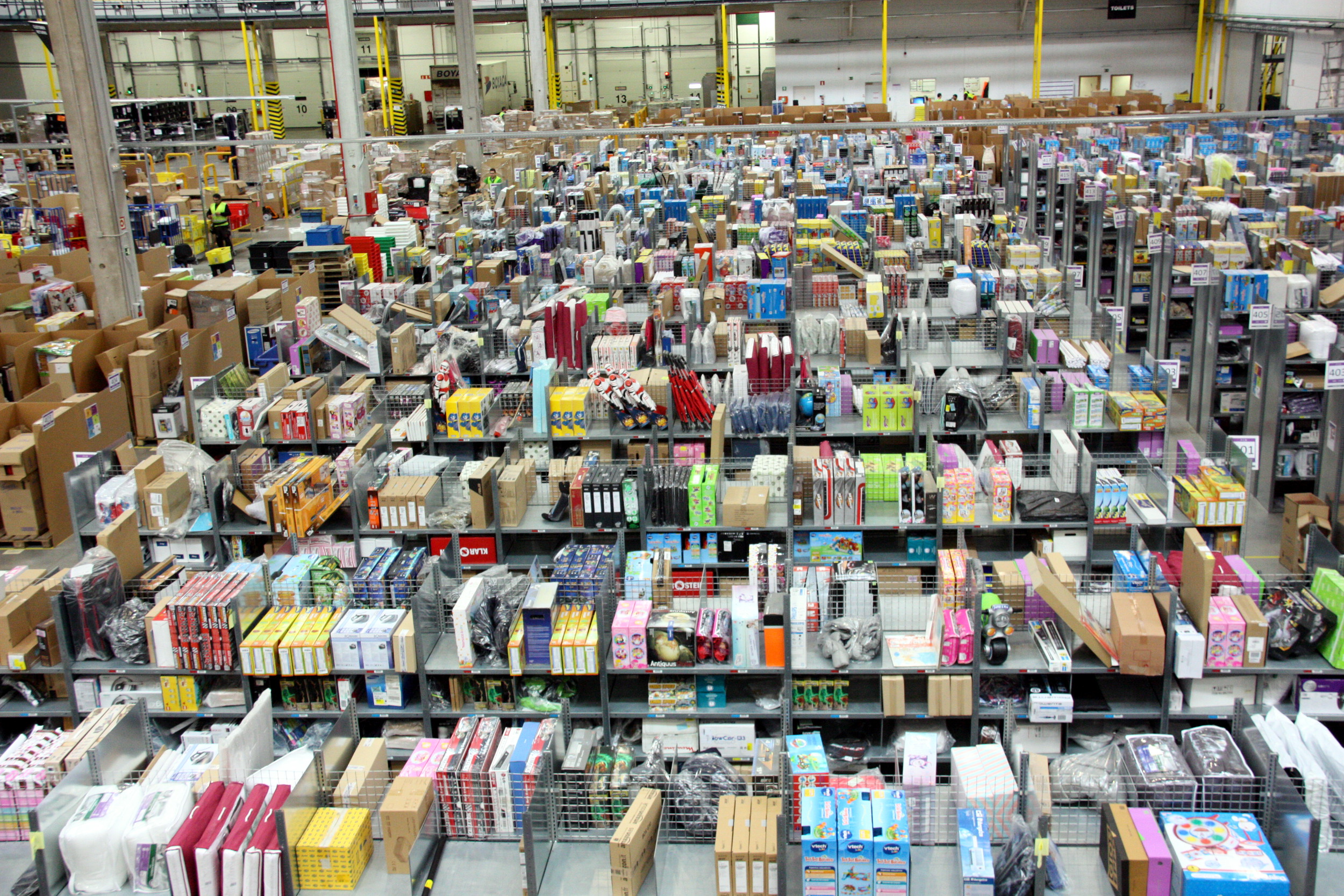 Image of Amazon's Logistics Centre in Madrid (by ACN)
