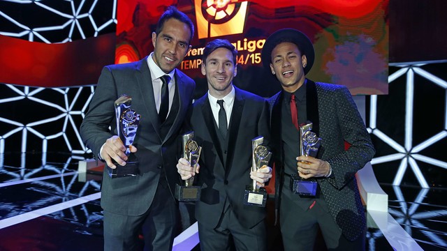 Bravo, Messi and Neymar Jr at LFP Gala (by FCB)