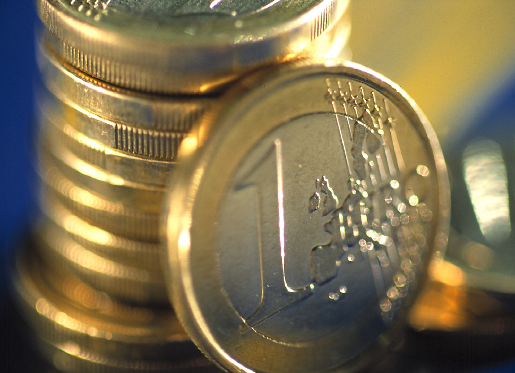 Image of 1 euro coin (by ACN)