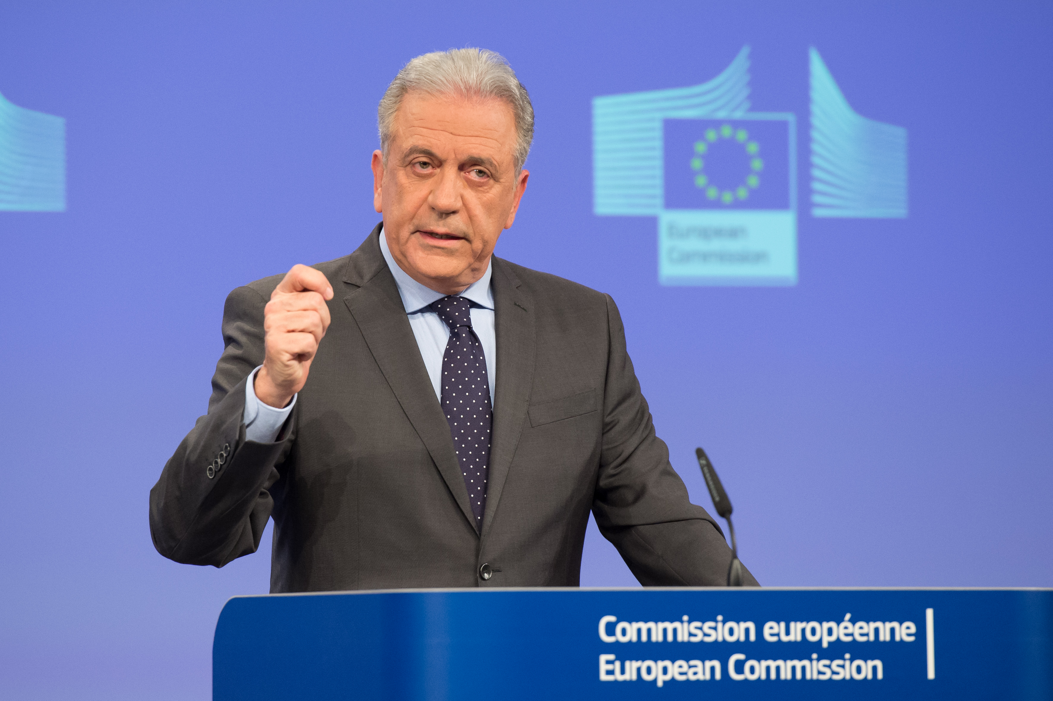 Image of EU's migration Commissioner, Dimitris Avramopoulos, at the European Commission (by ACN)
