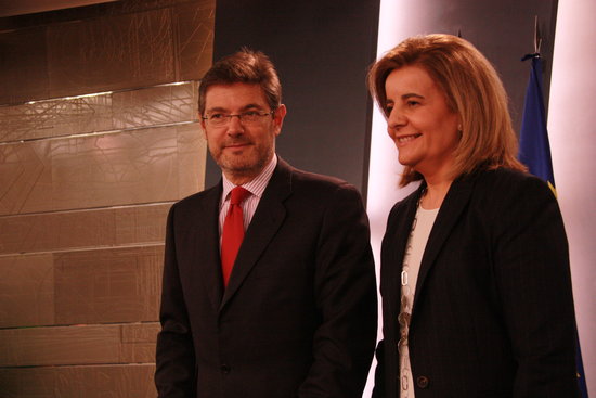 Rafael Catalá, Spanish minister of Justice and Fátima Bañez, minister of Work (by ACN)