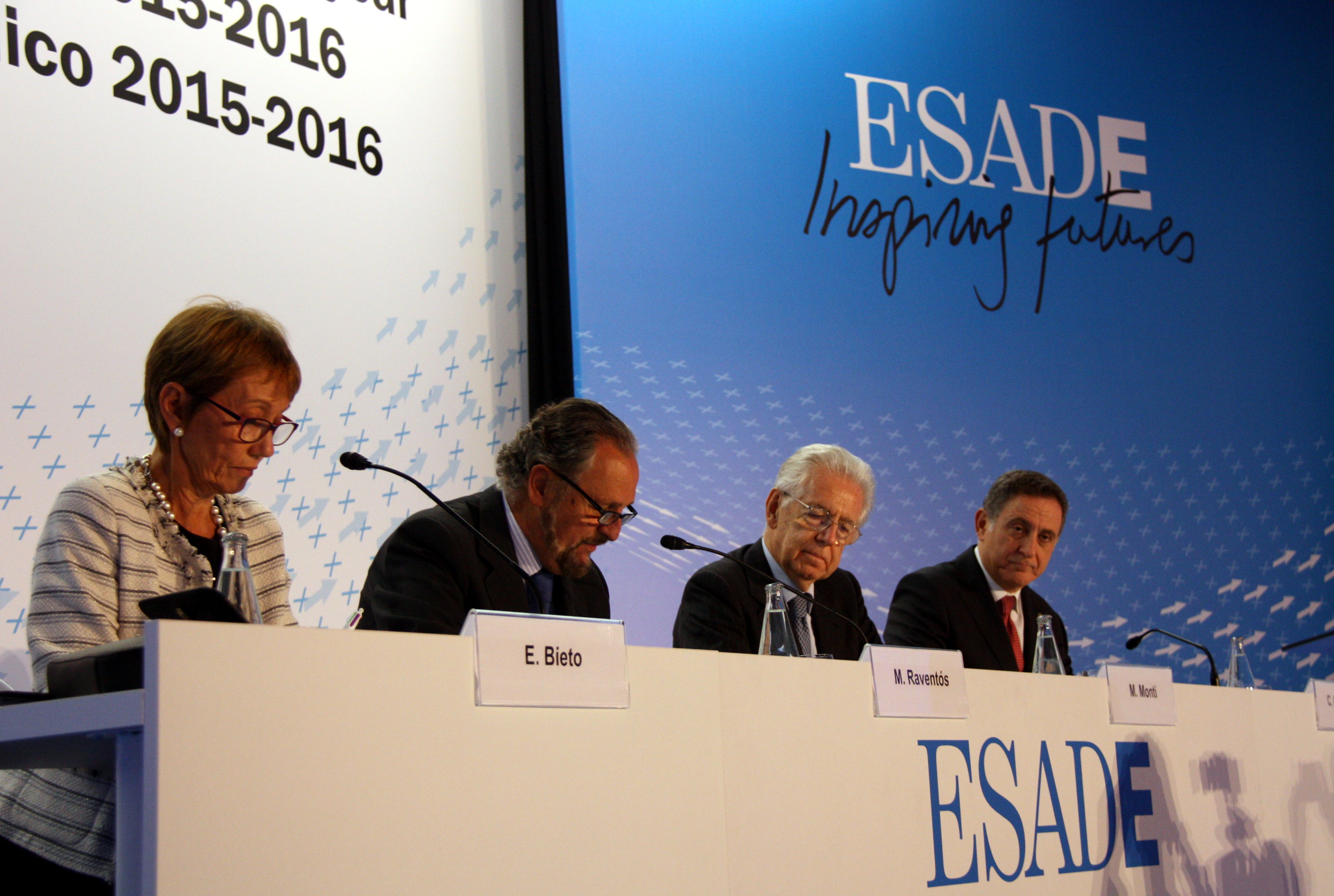 Representatives from ESADE business school during a course presentation in Sant Cugat, in October 2015 (by ACN)