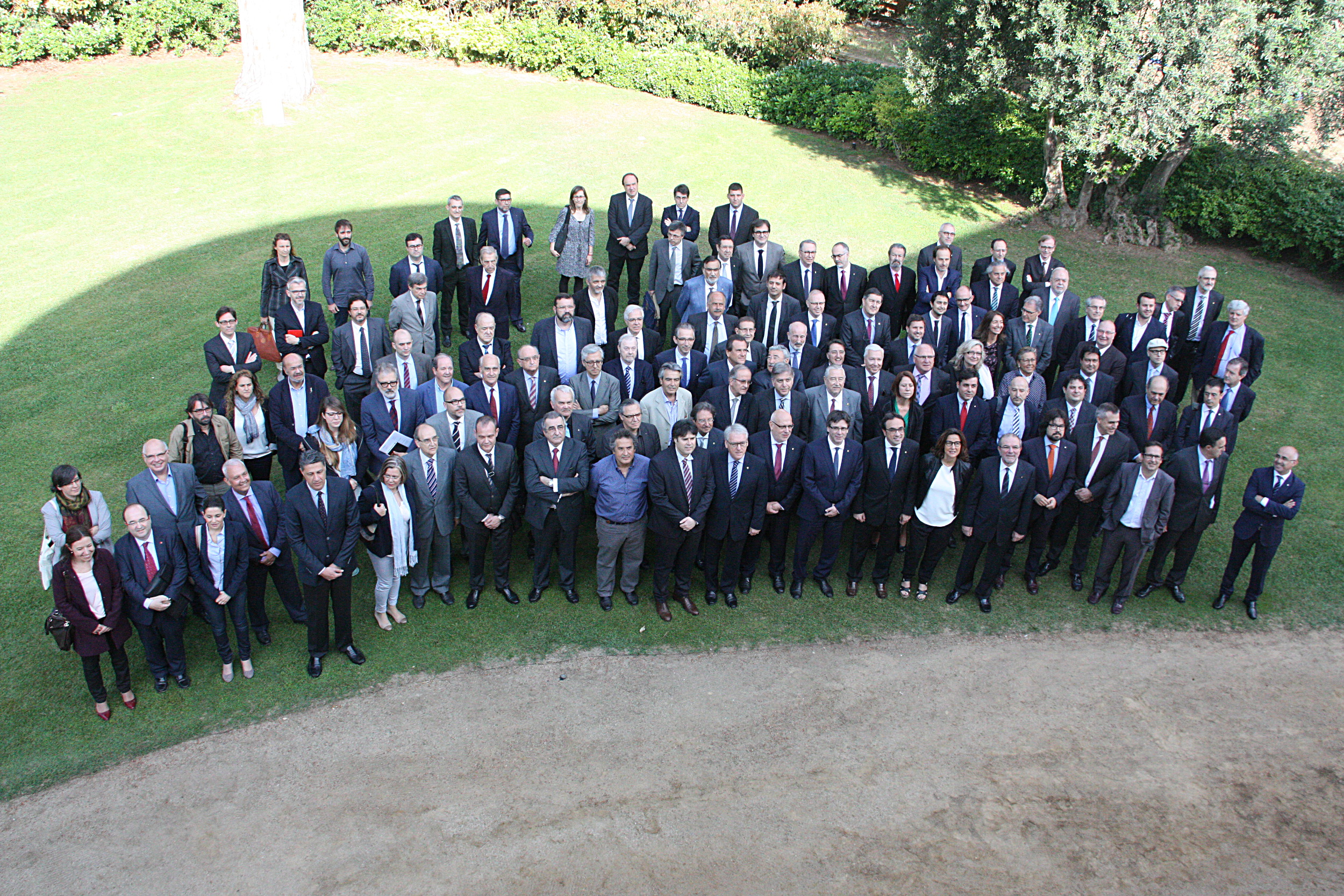 Image of the 120 members in the Strategic Board for the Mediterranean Corridor Railway (by ACN)