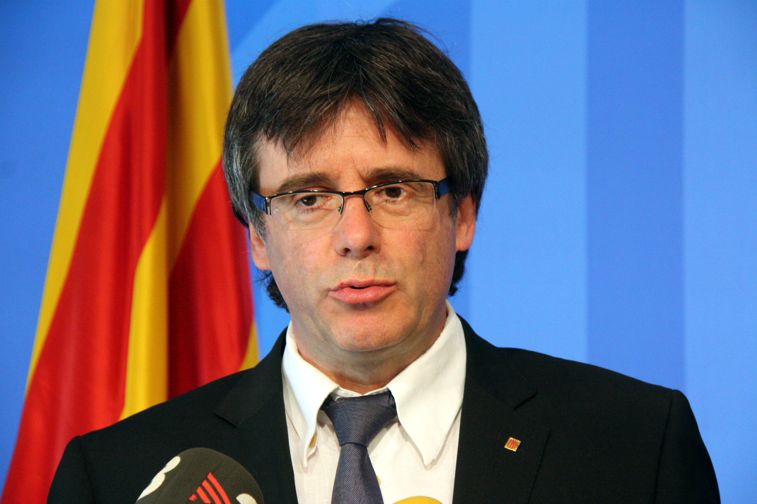 Catalan President, Carles Pugidemont, appeared before the press from the Government's delegation in Girona (by ACN)