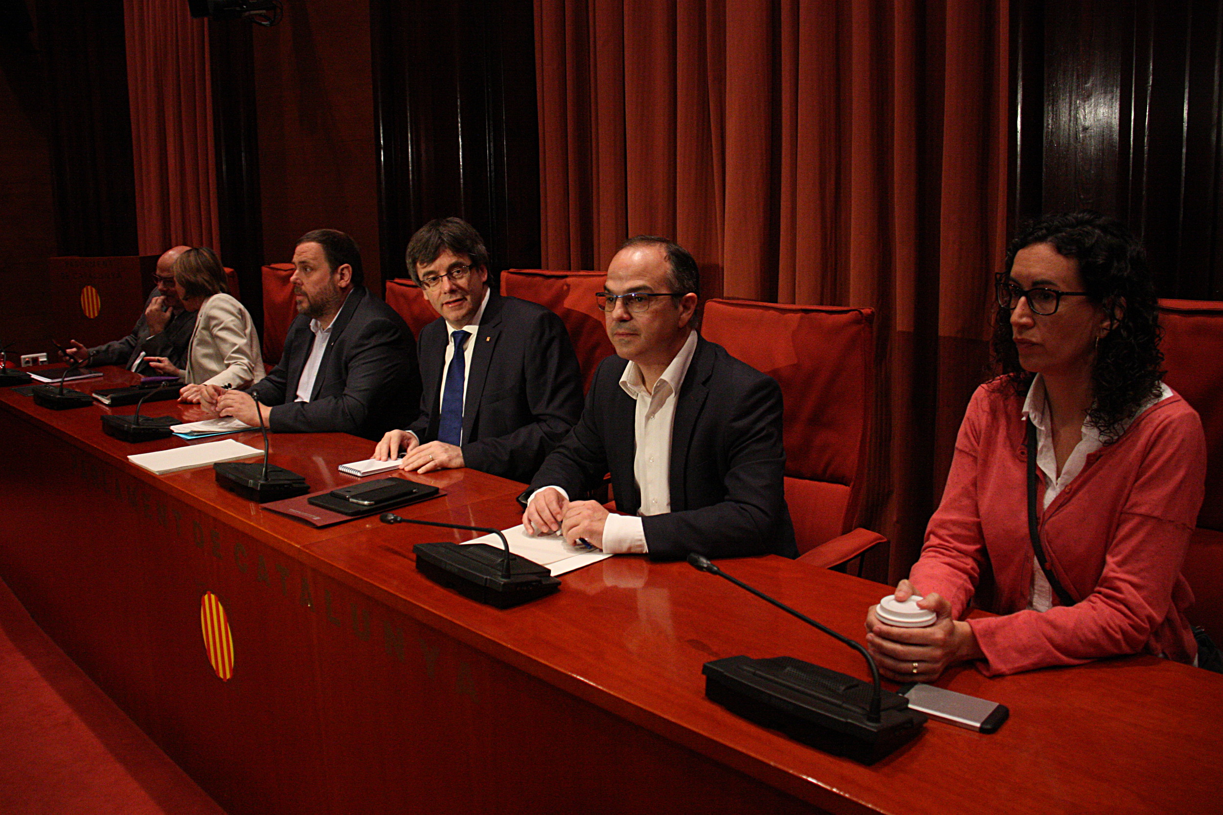 'Junts Pel Sí' members met this Wednesday after CUP confirmedt their veto on  the budget for 2016 (by ACN)