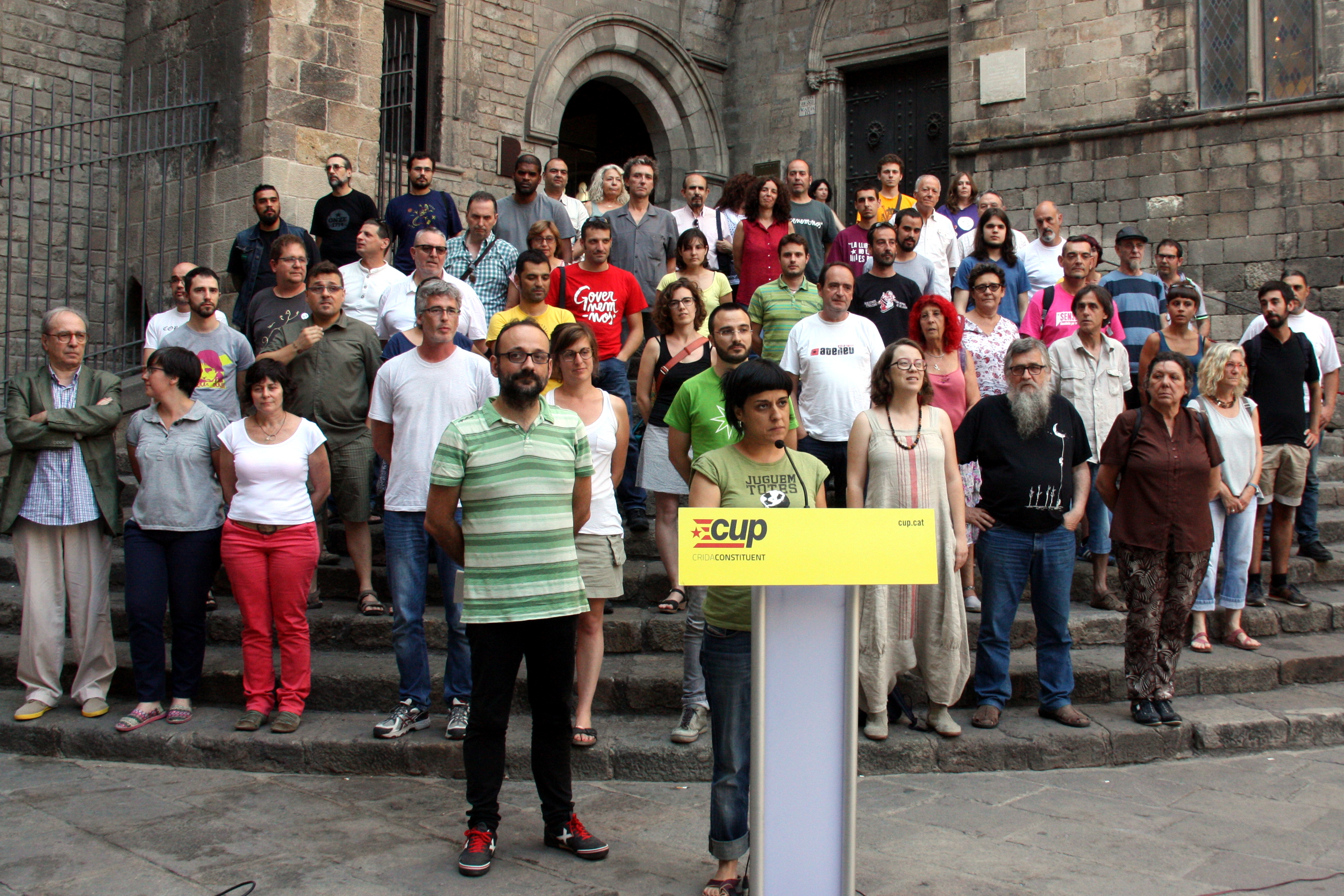 Radical left pro-independence CUP's members at Barcelona's Plaça del Rei (by ACN)