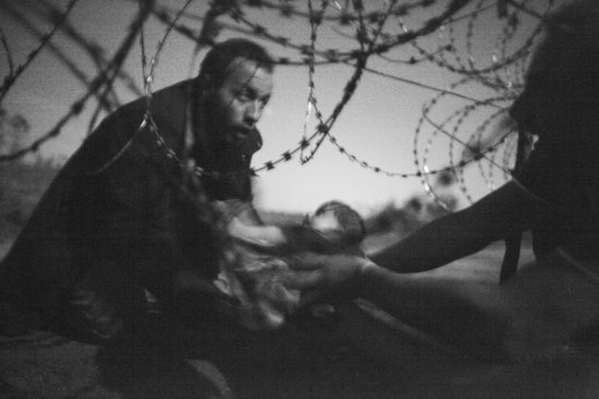 The winning picture of the 2016 World Press Photo, taken by Warren Richardson
