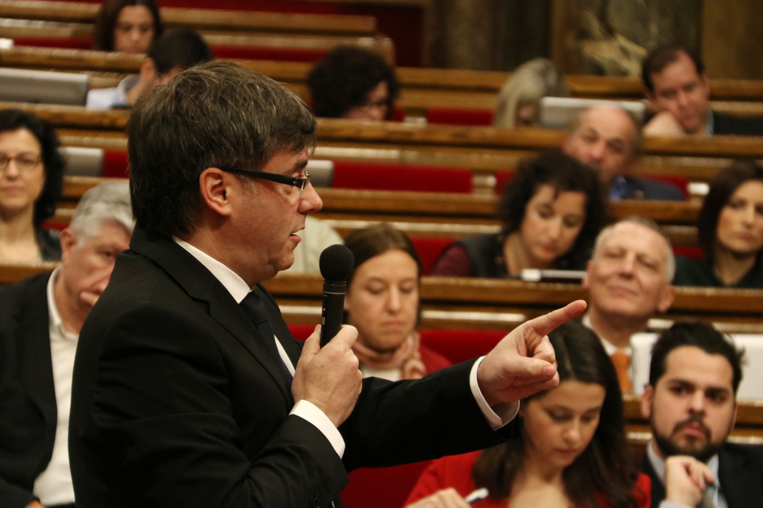 Catalan President, Carles Puigdemont, during his intervention in the plenary session (by ACN)