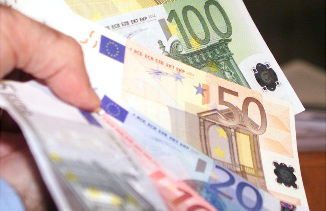 Euro notes (by ACN)