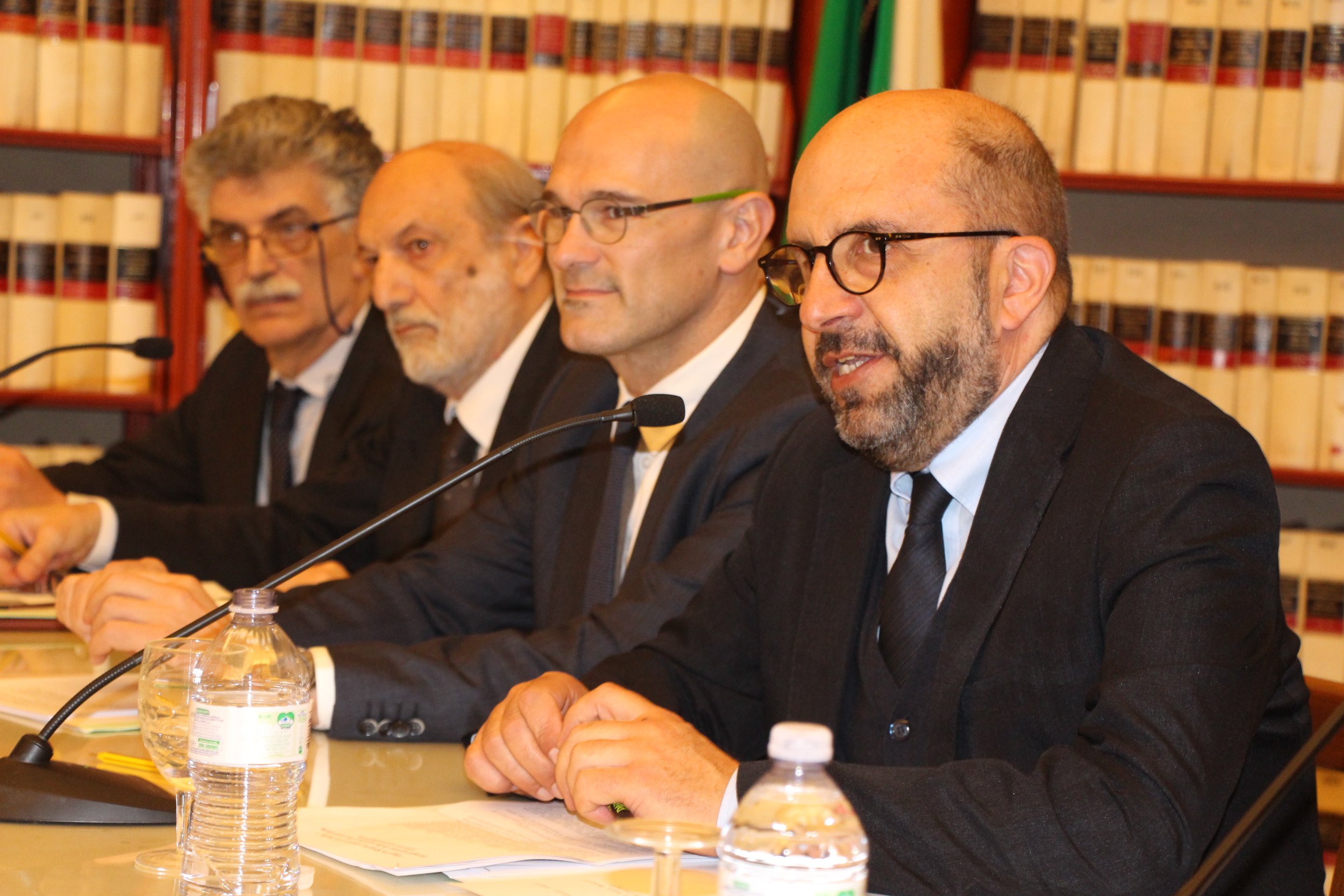 Italian Democratic Party MP Marco Miccoli, together with the Catalan Minister for Foreign Affairs Raül Romeva at the presentation of the 'Catalogna Bombardata' exhibition in Rome (by ACN)