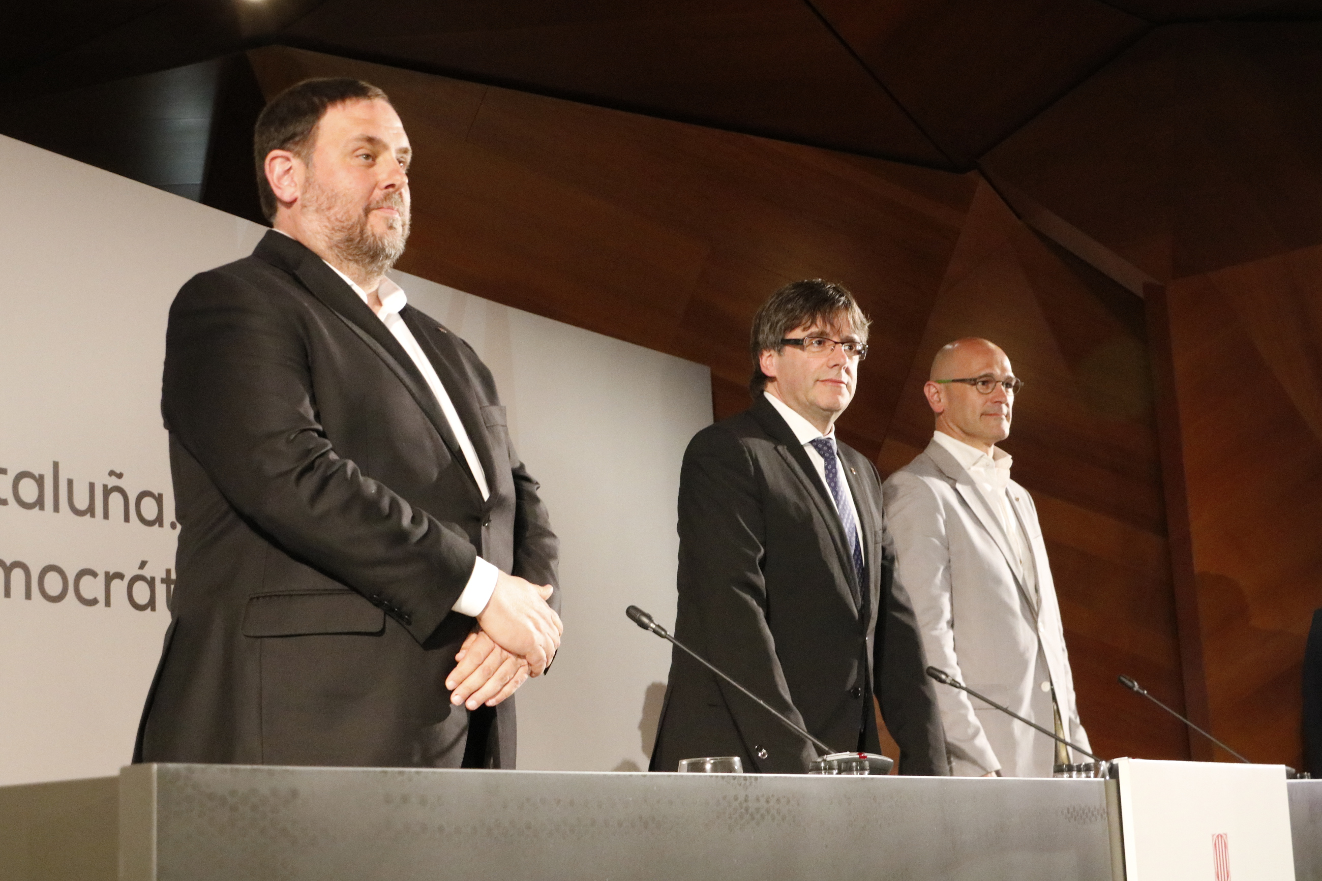 Catalan VP, Oriol Junqueras, Catalan President, Carles Puigdemont and Catalan Minister for Foreign Affairs, Raül Romeva (by 